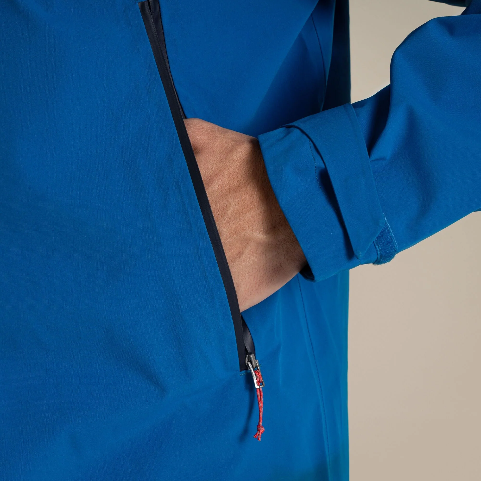 Craghoppers Men's Maris 2.5L Stretch Waterproof Jacket | Fresh Blue - Image 7