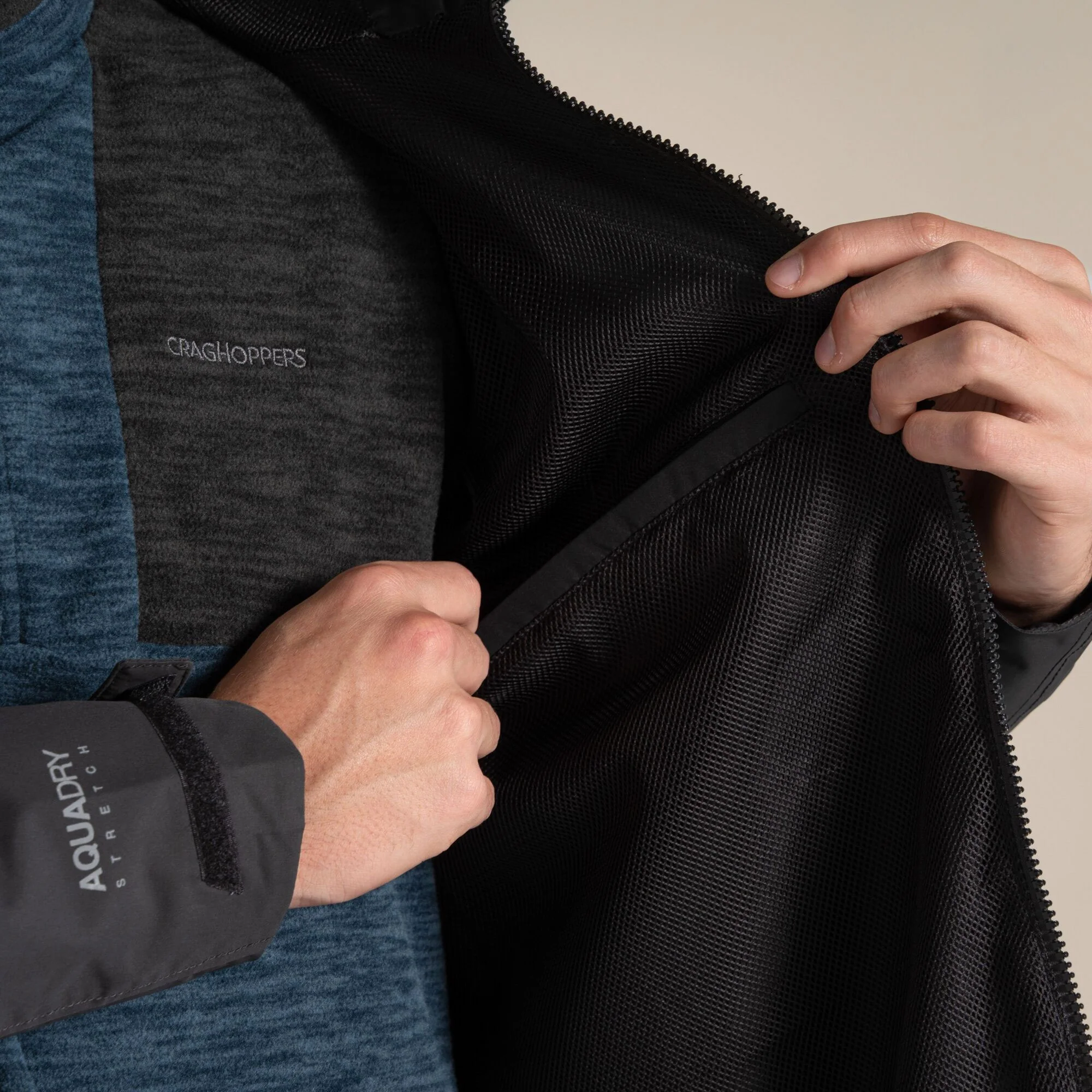 Craghoppers Men's Vanth Waterproof Jacket | Black Pepper / Black - Image 4