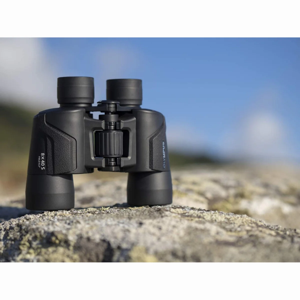 Olympus 8 x 40 S Binoculars - Image 3